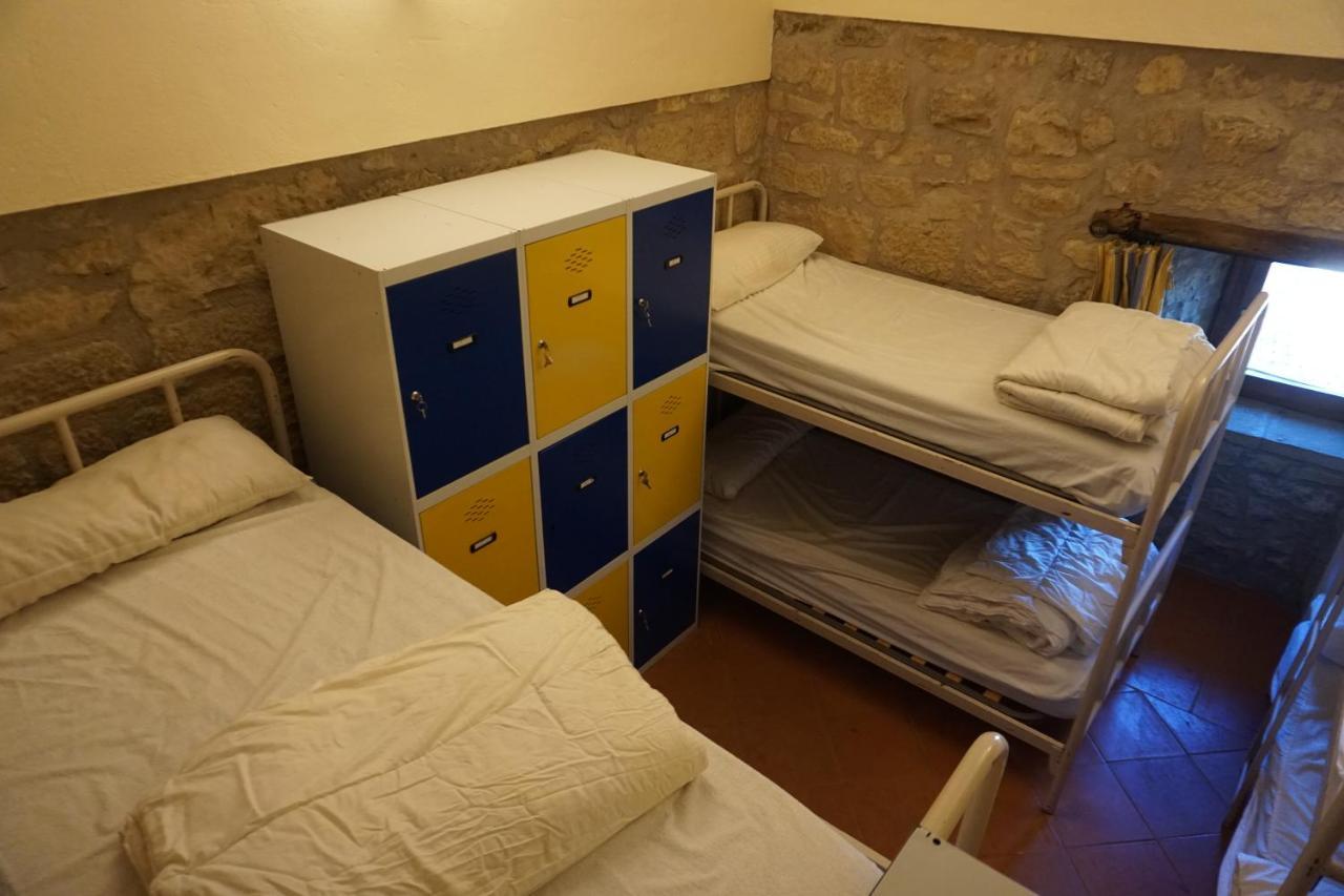 Albergue De 소스델레이카토리코 외부 사진